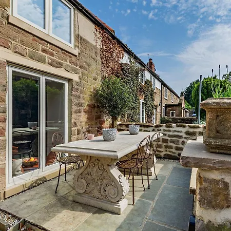 2 Bed In Plompton 95078 Ferienhaus