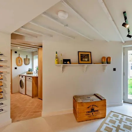 2 Bed In Knaresborough Oc-95078 *