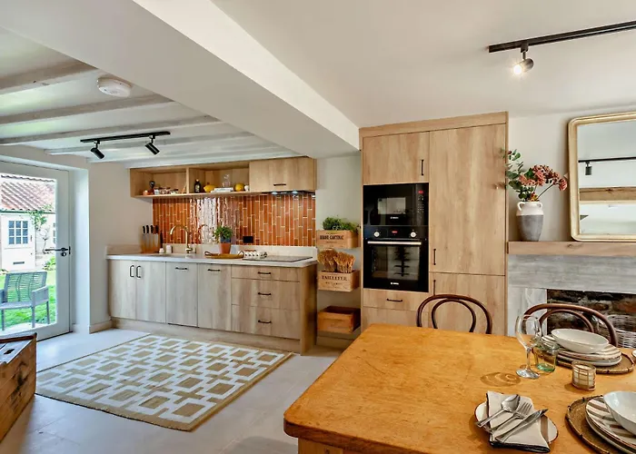 2 Bed In Plompton 95078 Ferienhaus *